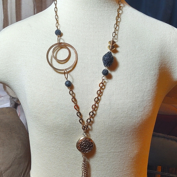 Abstract Necklace - Picture 1 of 5